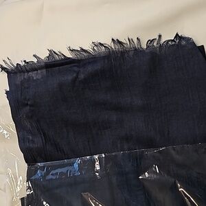 Lightweight frayed fashion scarf 75"×43"